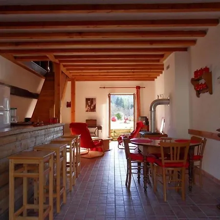 Charmante Grange Avec Jardin Et Animaux Acceptes - Fr-1-489-47 Châtel-Montagne