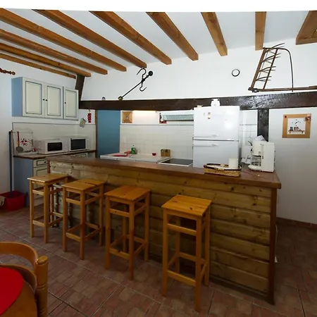 Charmante Grange Avec Jardin Et Animaux Acceptes - Fr-1-489-47